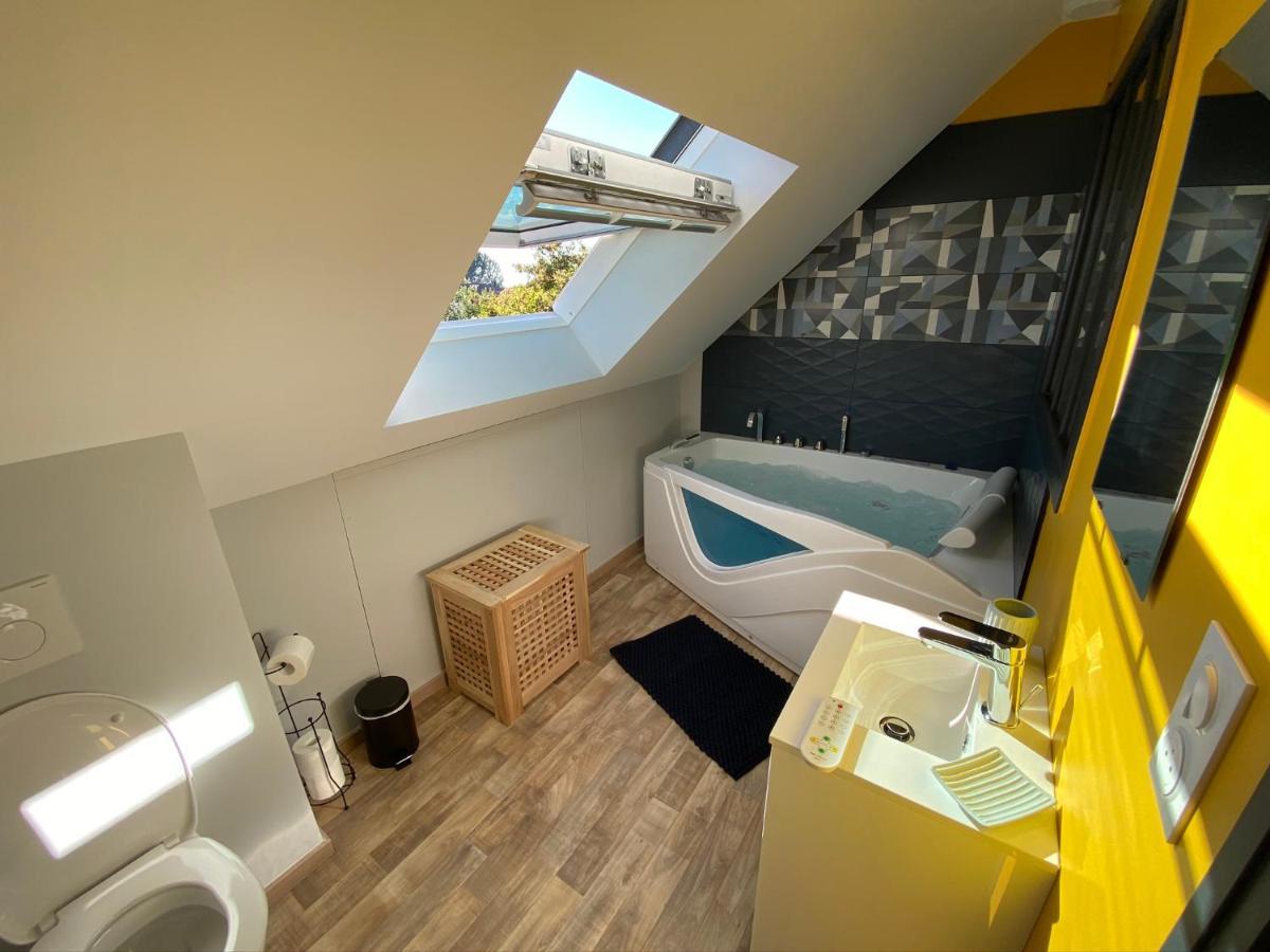 Logements équipés à Onnaing avec espace Balneo en OPTION proche Toyota, autoroute et Valenciennes Exterior foto